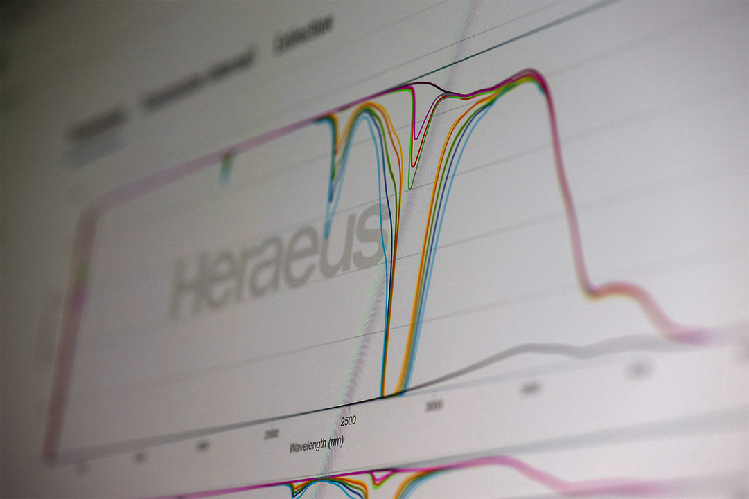 A photo of a screen showing the Heraeus Covantics Transmission Calculator